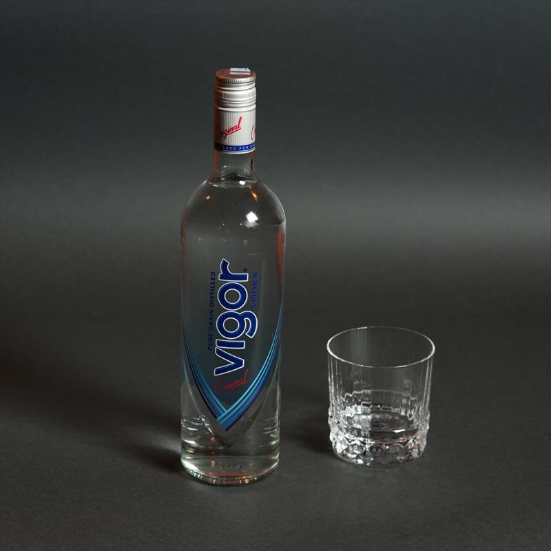 ВОТКА ВИГОР 0.04л