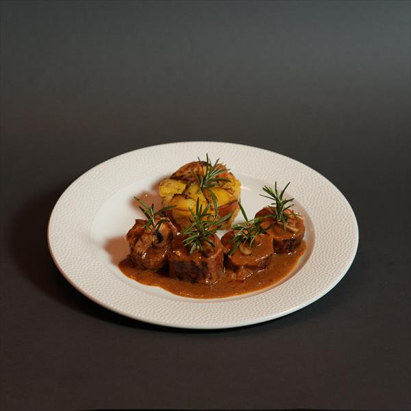 СВИНСКО ФИЛЕ ВО СОС ОД ПЕЧУРКИ